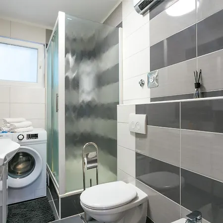 With Parking Space - 22452 Daire